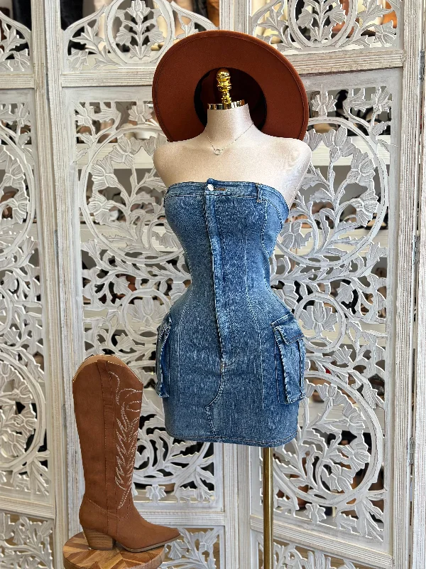 Denim Cargo Mini Dress - No Estira Poco, Slightly Stretchy