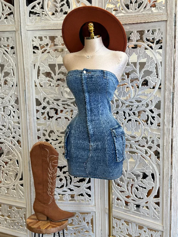 Denim Cargo Mini Dress - No Estira Poco, Slightly Stretchy