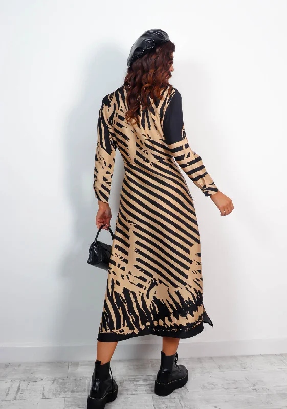 Hottie With Ambition - Black Beige Stripe Printed Midi Sleeve