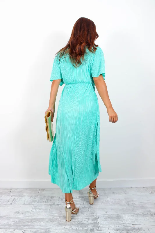 Knot In Love - Mint Plisse Maxi Dress