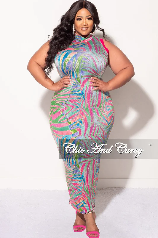 Final Sale Plus Size Sleeveless BodyCon Dress in Fuchsia Multi Color Print