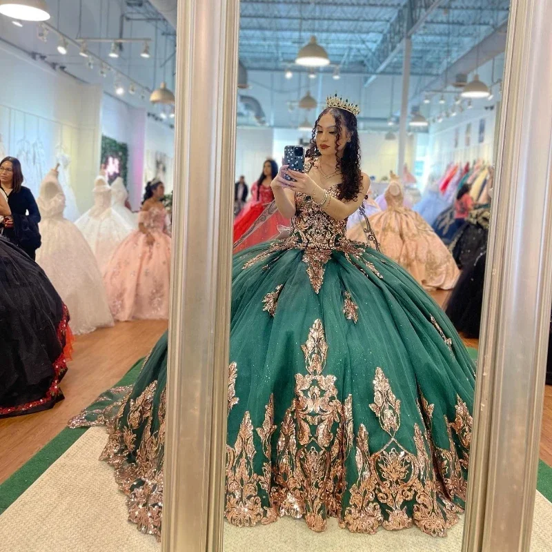 emerald-green-quinceanera-dresses-for-16-girl-v-neck-off-the-shoulder-gold-appliques-beads-with-cape-princess-ball-gowns-birthda