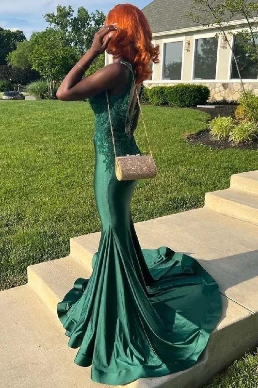 green-lace-v-neck-mermaid-long-prom-dress