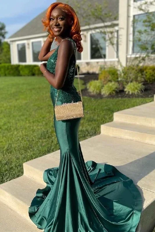 green-lace-v-neck-mermaid-long-prom-dress